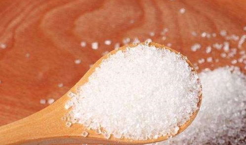 網(wǎng)上的奇葩養(yǎng)花法 白糖水刺激生根 澆花招蚊蠅,我們?cè)撛趺崔k